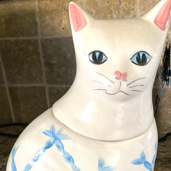 Los Angeles Other - Rare Vintage Los Angeles Pottery Made in USA Cat Cookie Jar Hand
Painted